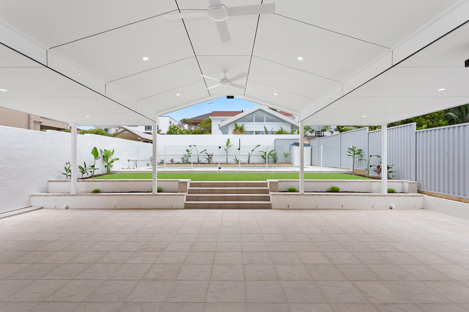 Outdoor alfresco entertaining area with pool — Malabar